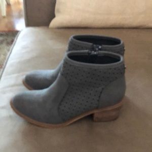 Girls gray boootie